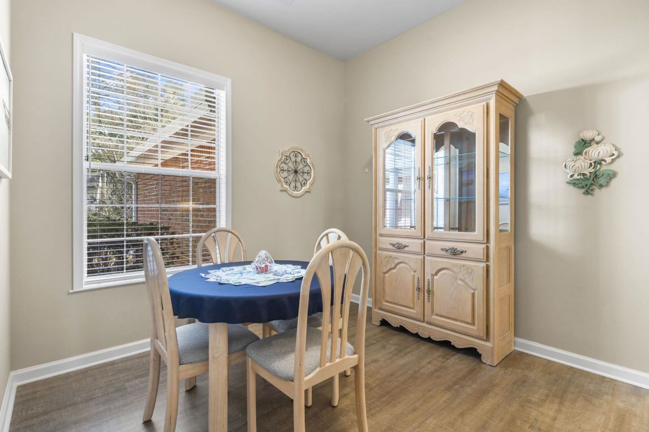 119 Mackinley Circle Photo 3