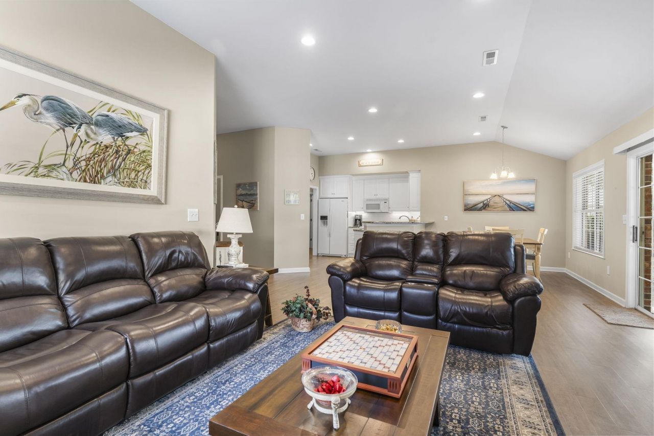 119 Mackinley Circle Photo 6