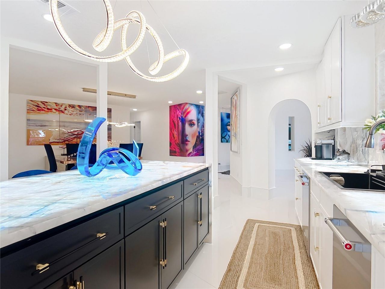 823 SW Kings Bay Drive, Crystal River, FL 34429 Photo