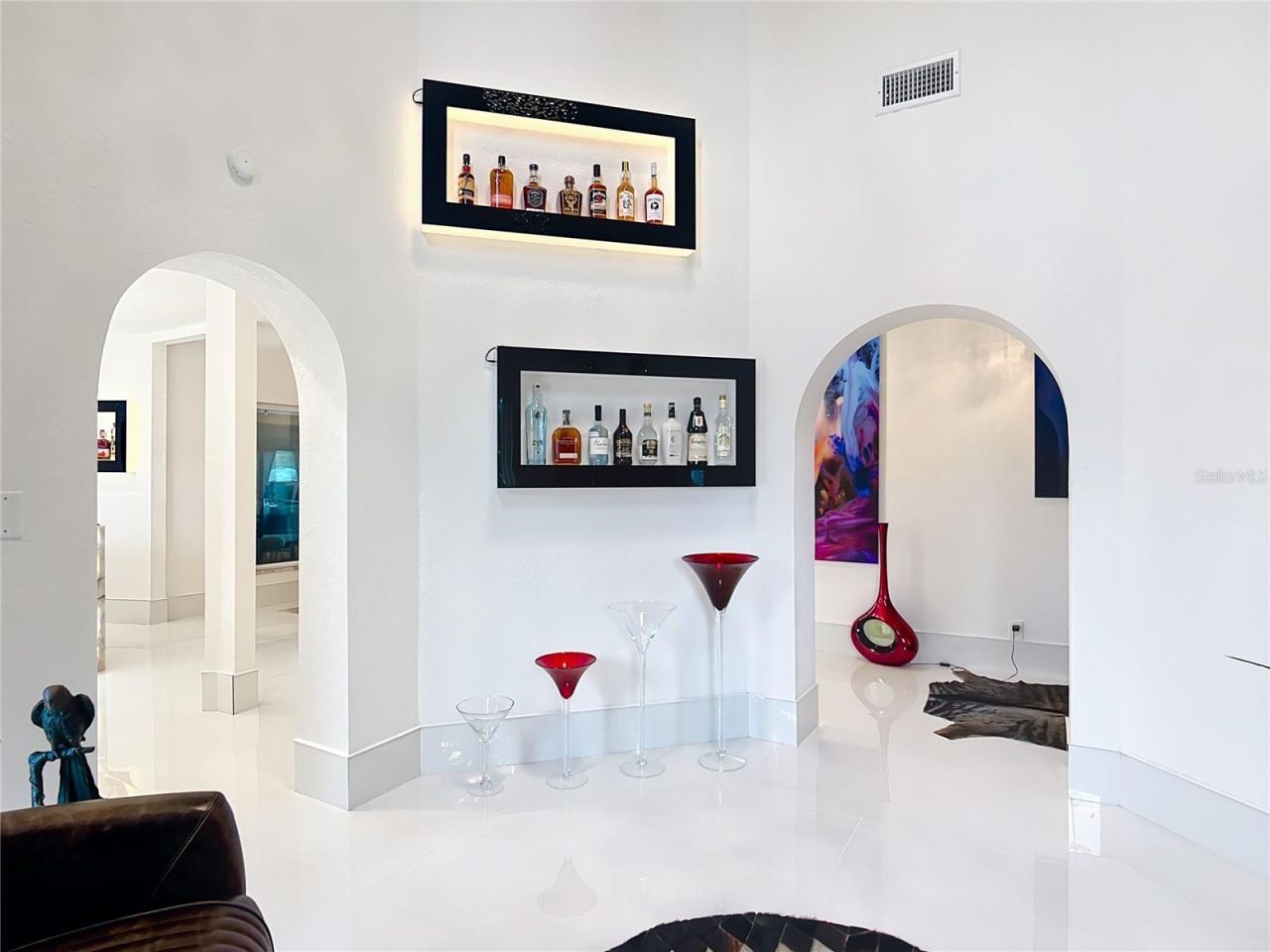 823 SW Kings Bay Drive, Crystal River, FL 34429 Photo