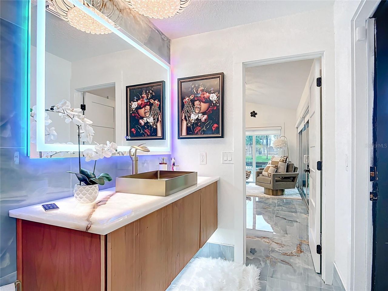 823 SW Kings Bay Drive, Crystal River, FL 34429 Photo