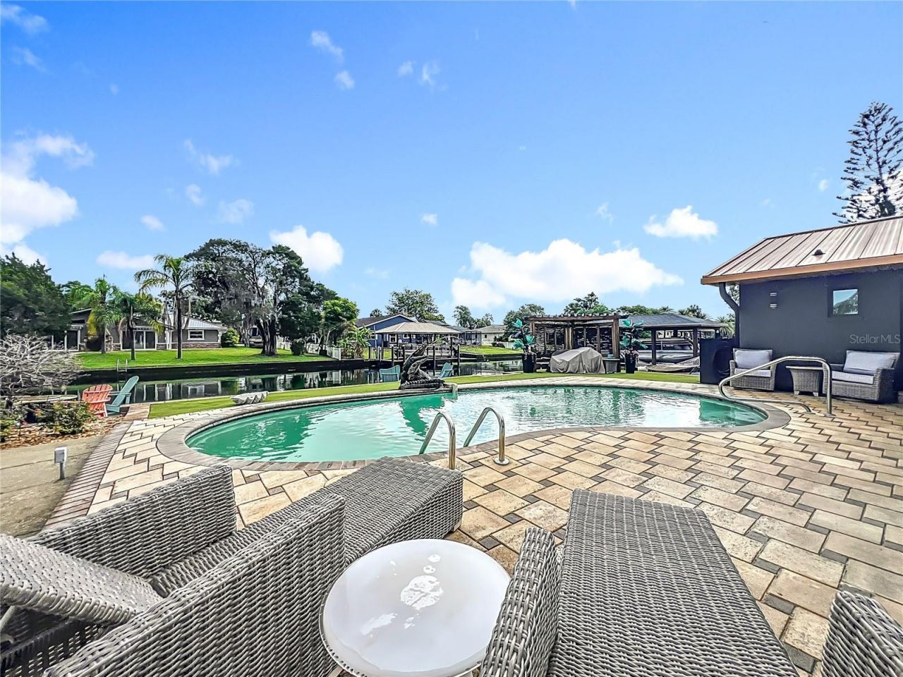 823 SW Kings Bay Drive, Crystal River, FL 34429 Photo