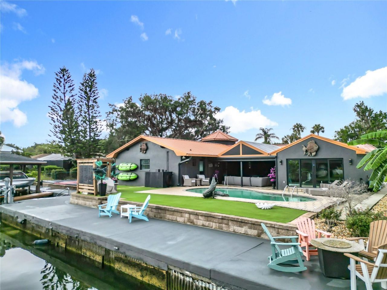 823 SW Kings Bay Drive, Crystal River, FL 34429 Photo