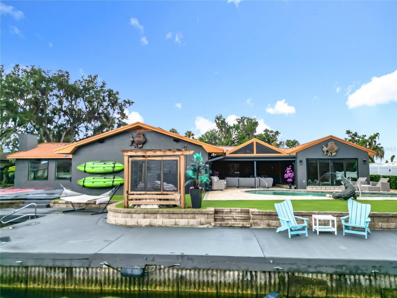 823 SW Kings Bay Drive, Crystal River, FL 34429 Photo