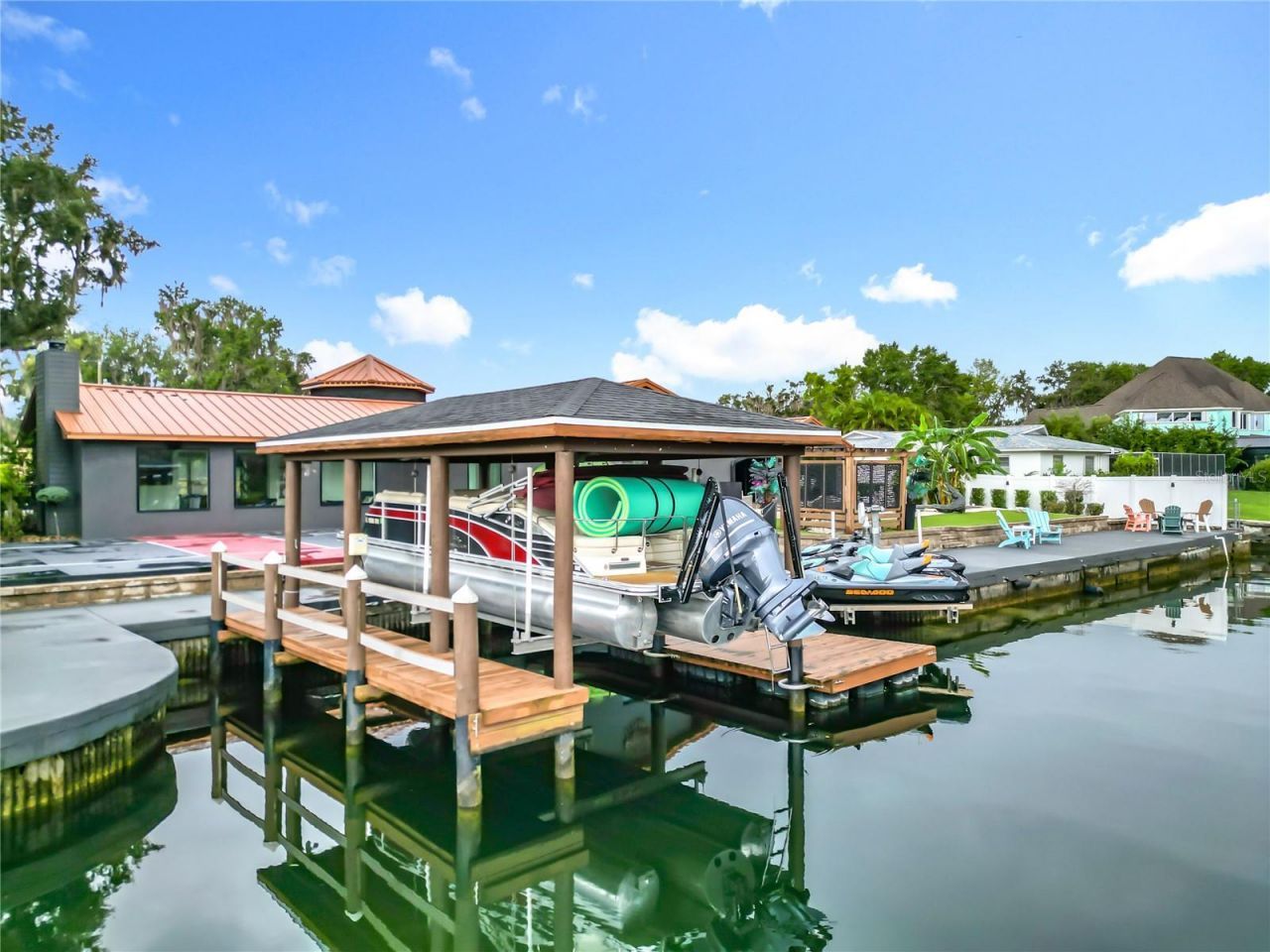 823 SW Kings Bay Drive, Crystal River, FL 34429 Photo