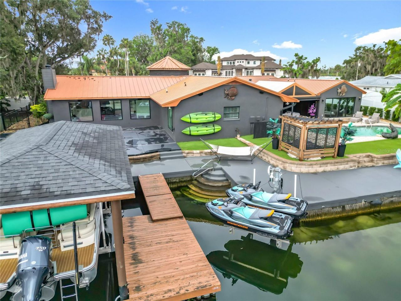 823 SW Kings Bay Drive, Crystal River, FL 34429 Photo