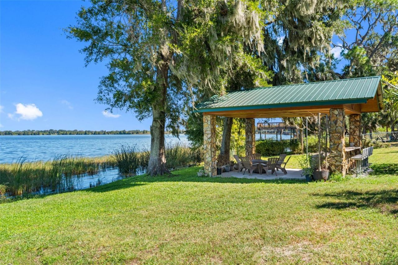 11401 Thonotosassa Road, Thonotosassa, FL 33592 Photo