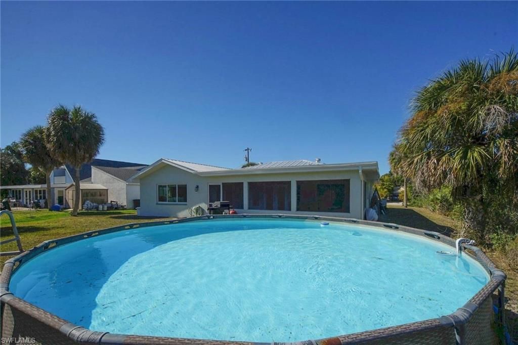 2560 Rose Ave, Saint James City, FL 33956 Photo