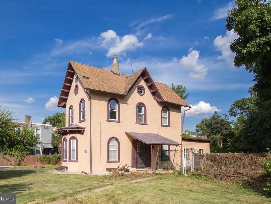 724 E Locust Avenue, Philadelphia, PA 19144 Main Photo