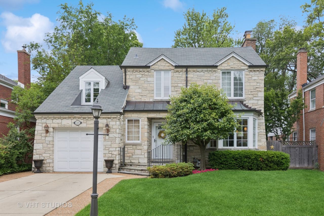 1215 16th Street, Wilmette, IL 60091 Main Photo