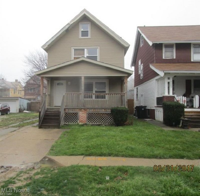 2063 W 99th Street, Cleveland, OH 44102 Main Photo