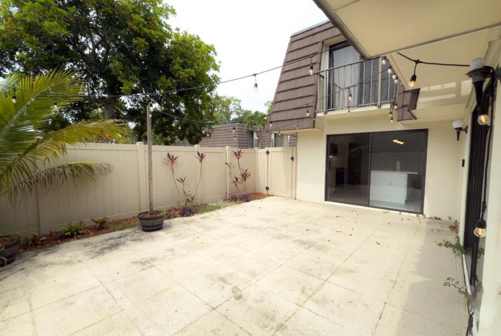 7724 77th Way, West Palm Beach, FL 33407 Photo