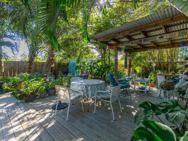 206 SE 3rd Avenue, Boynton Beach, FL 33435