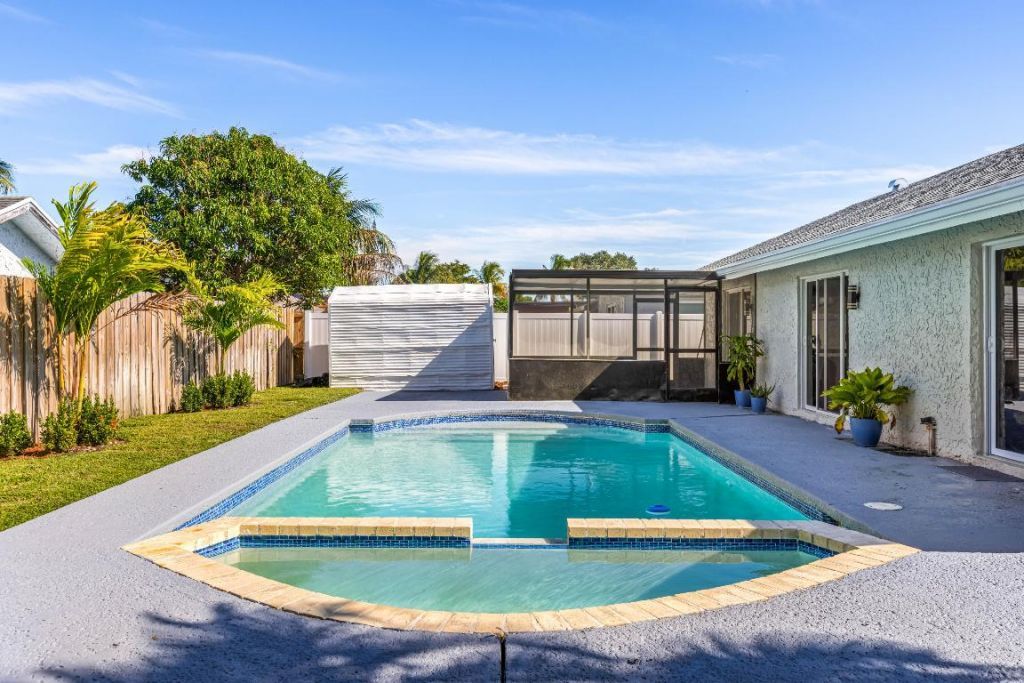 8209 SW 12th Street, North Lauderdale, FL 33068 Photo