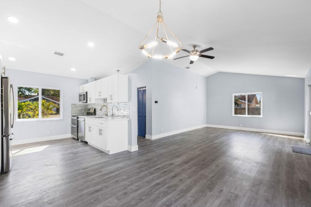 8209 SW 12th Street, North Lauderdale, FL 33068 Photo