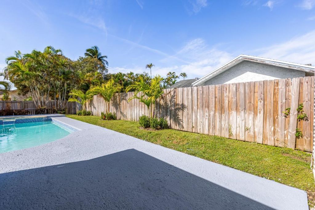 8209 SW 12th Street, North Lauderdale, FL 33068 Photo