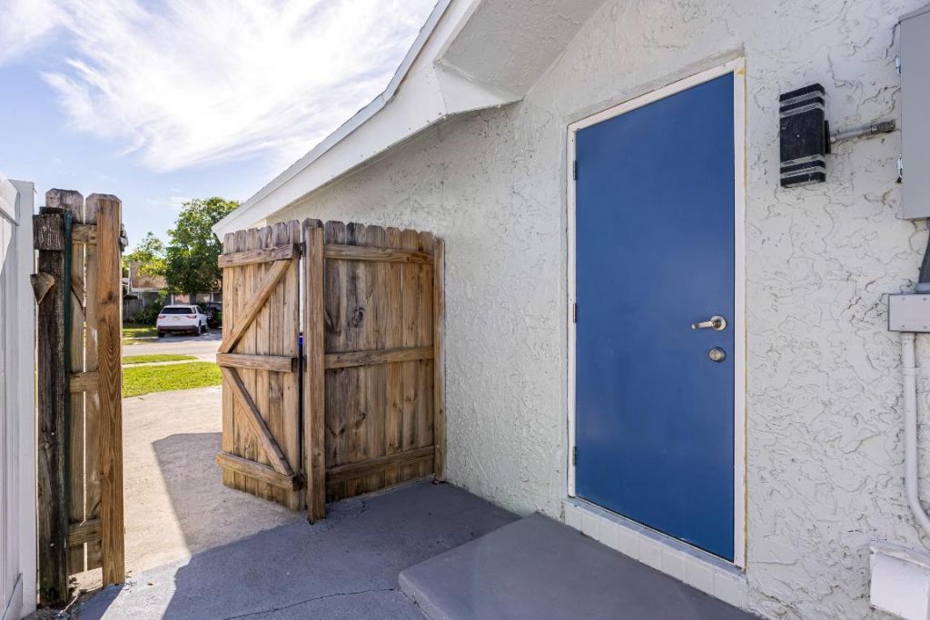 8209 SW 12th Street, North Lauderdale, FL 33068 Photo