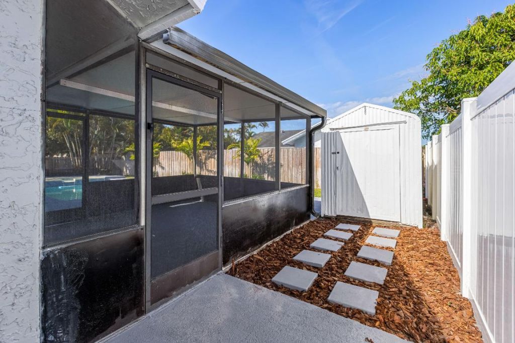 8209 SW 12th Street, North Lauderdale, FL 33068 Photo