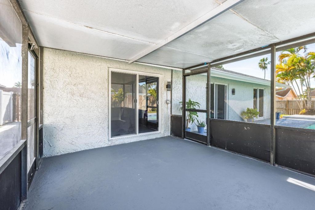 8209 SW 12th Street, North Lauderdale, FL 33068 Photo