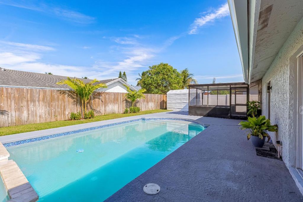 8209 SW 12th Street, North Lauderdale, FL 33068 Photo