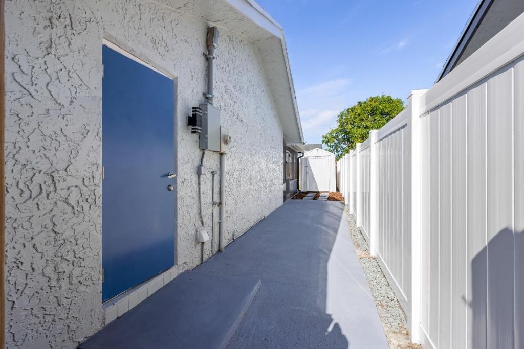 8209 SW 12th Street, North Lauderdale, FL 33068 Photo