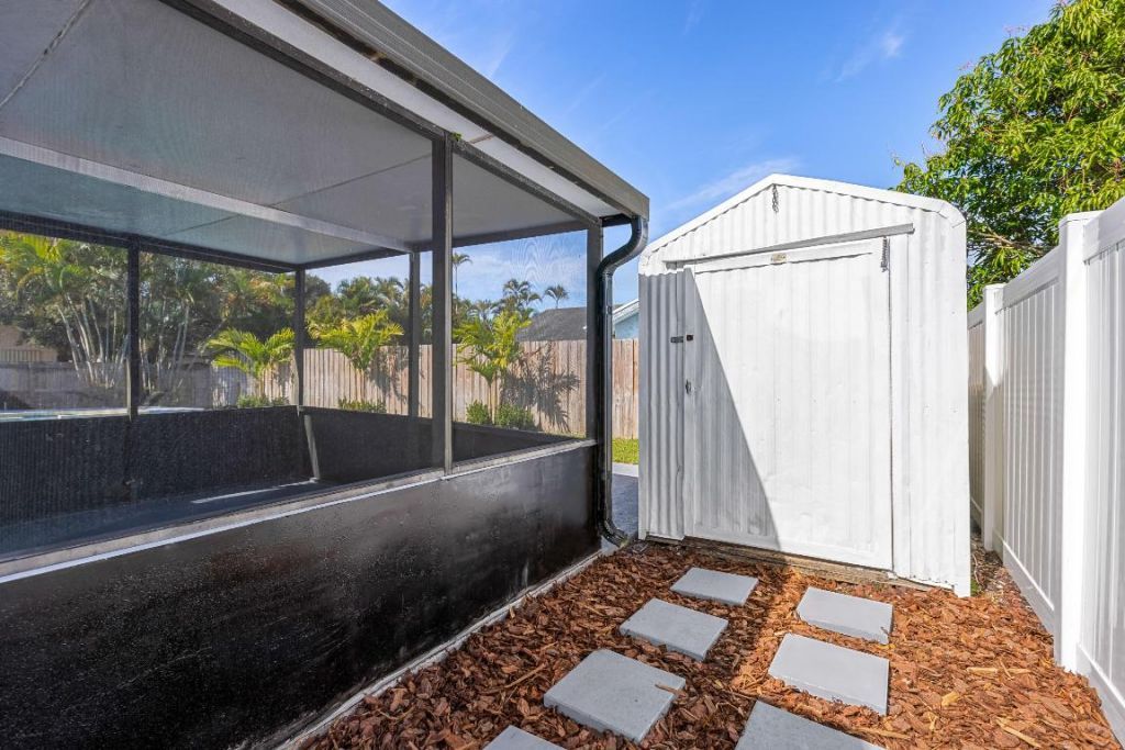 8209 SW 12th Street, North Lauderdale, FL 33068 Photo