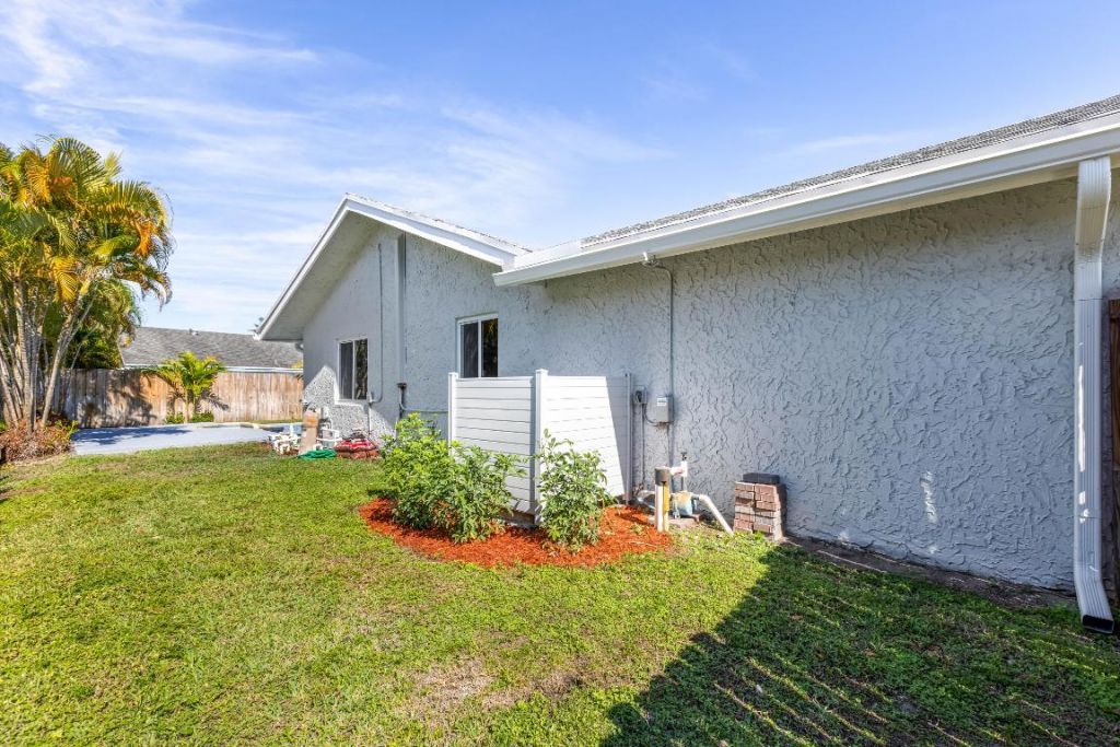 8209 SW 12th Street, North Lauderdale, FL 33068 Photo