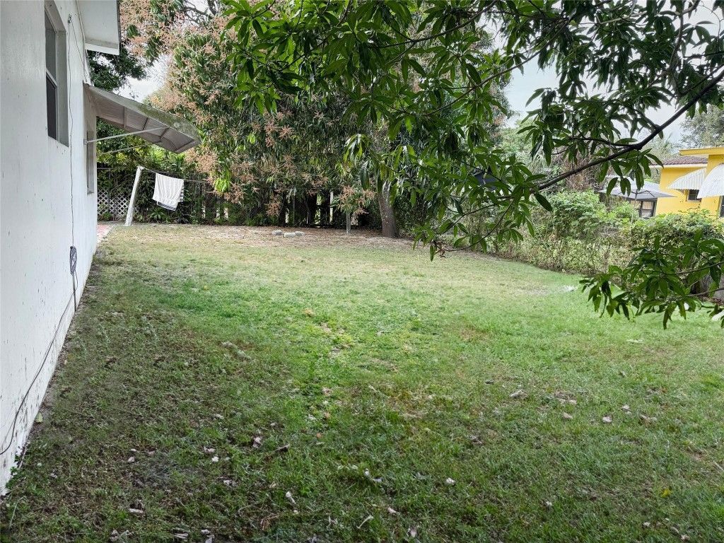 341 NE 164th Street, Miami, FL 33162 Photo