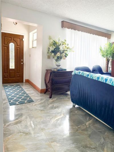 341 NE 164th Street, Miami, FL 33162 Photo