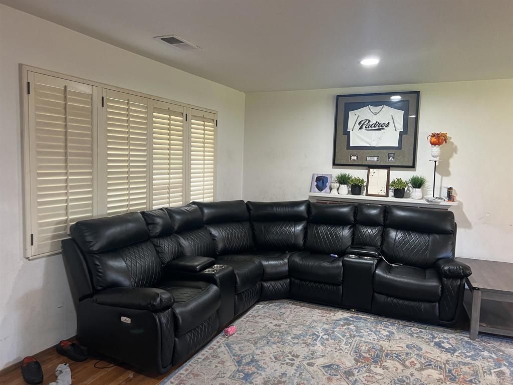 322 322 Marc Ave, Stockton, CA 95207 Main Photo