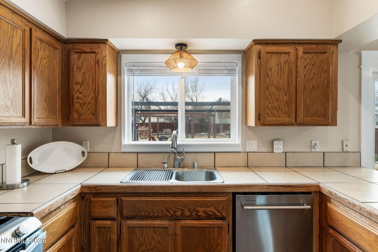 1329 Dennis Street, Minden, NV 89423 Photo