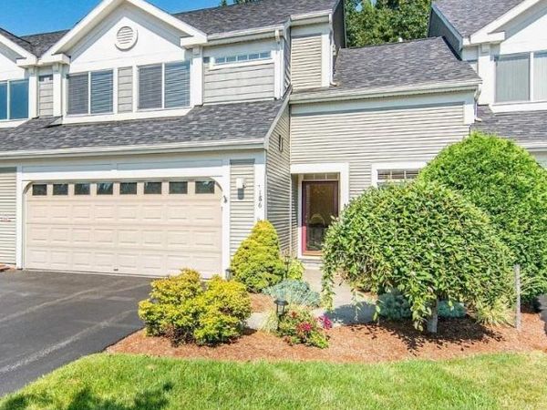 186 Hummingbird Lane, South Burlington, VT 05403