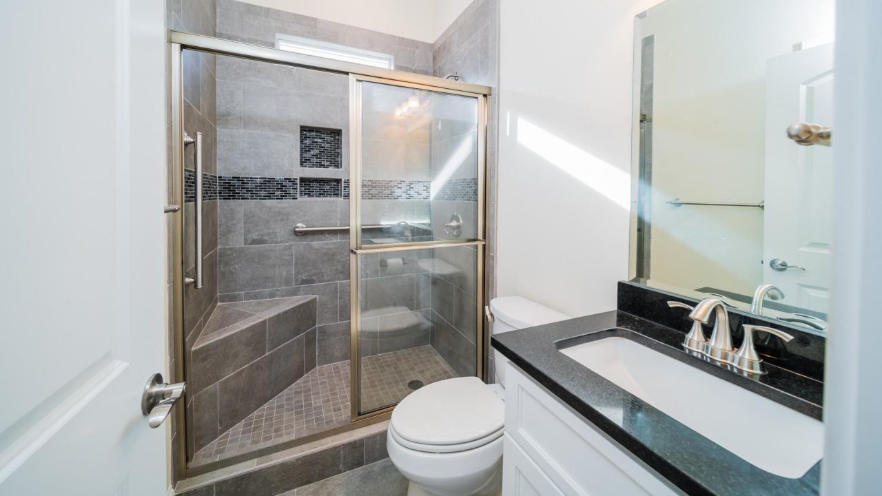 421 Waterfall Circle Photo 23