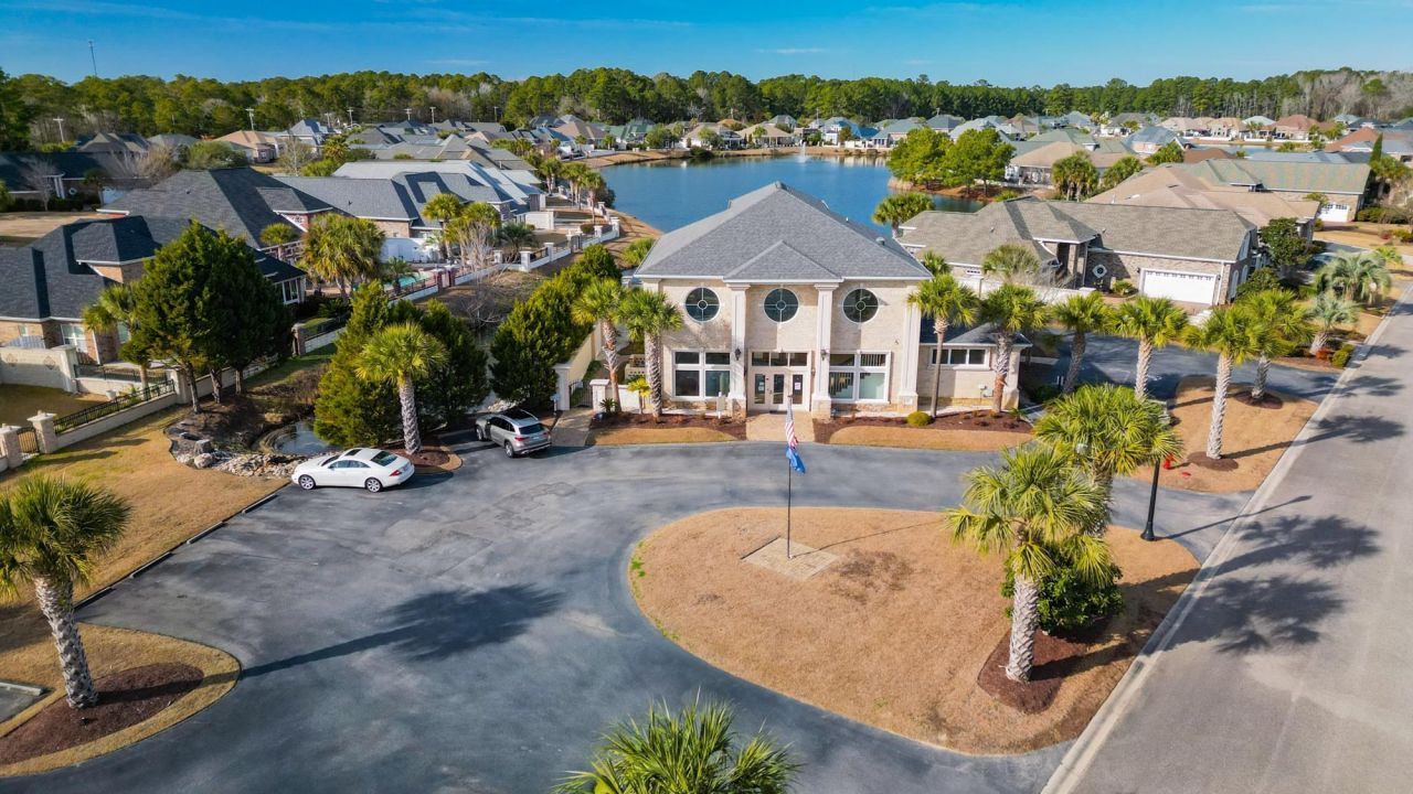 421 Waterfall Circle Photo 35