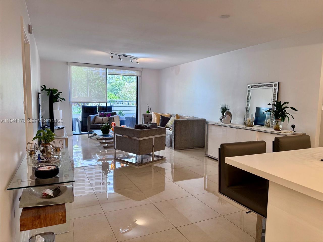 600 Three Islands Blvd, Unit 115, Hallandale Beach, FL 33009 Photo