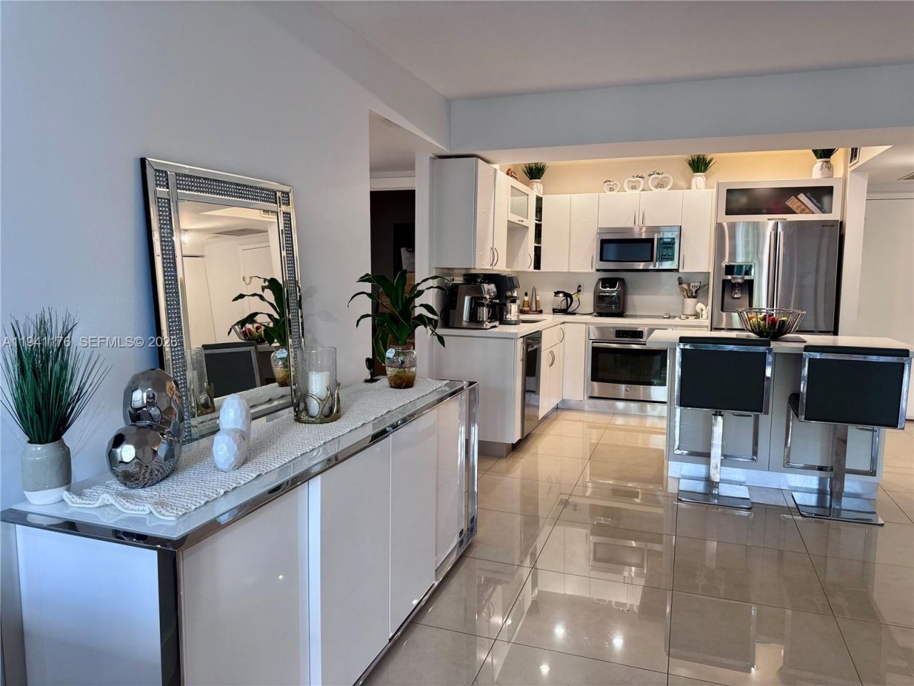 600 Three Islands Blvd, Unit 115, Hallandale Beach, FL 33009 Photo