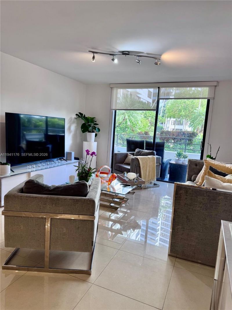 600 Three Islands Blvd, Unit 115, Hallandale Beach, FL 33009 Photo