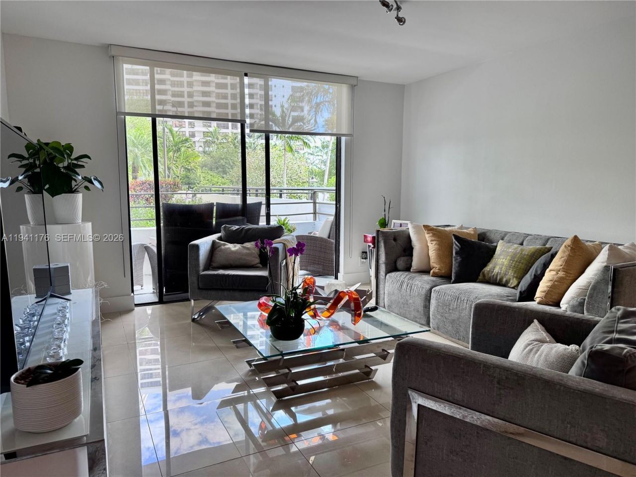 600 Three Islands Blvd, Unit 115, Hallandale Beach, FL 33009 Photo