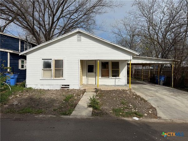 416 Avenue C , Seguin, TX 78155