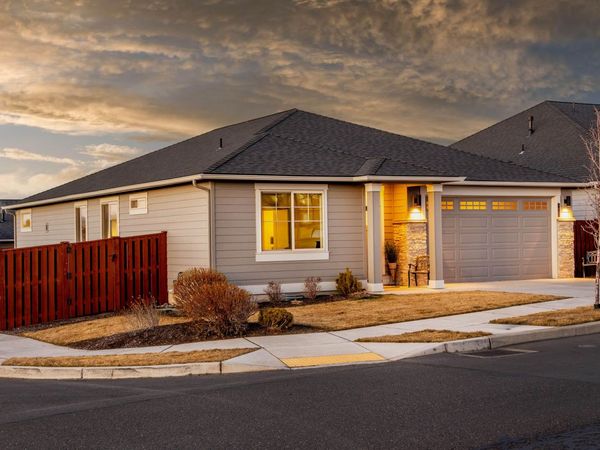 1007 NE Hudspeth Circle, Prineville, OR 97754