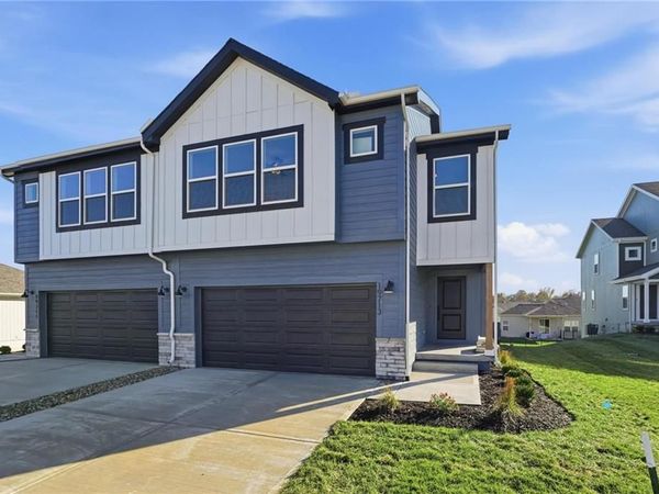 19713 W 195th Place, Spring Hill, KS 66083