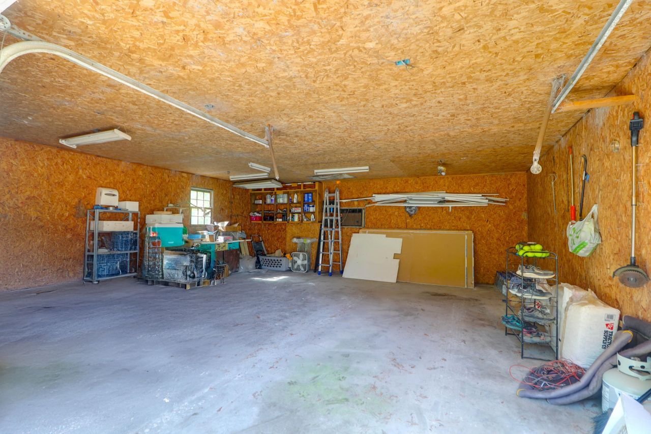 110 Copperhead Court Photo 34