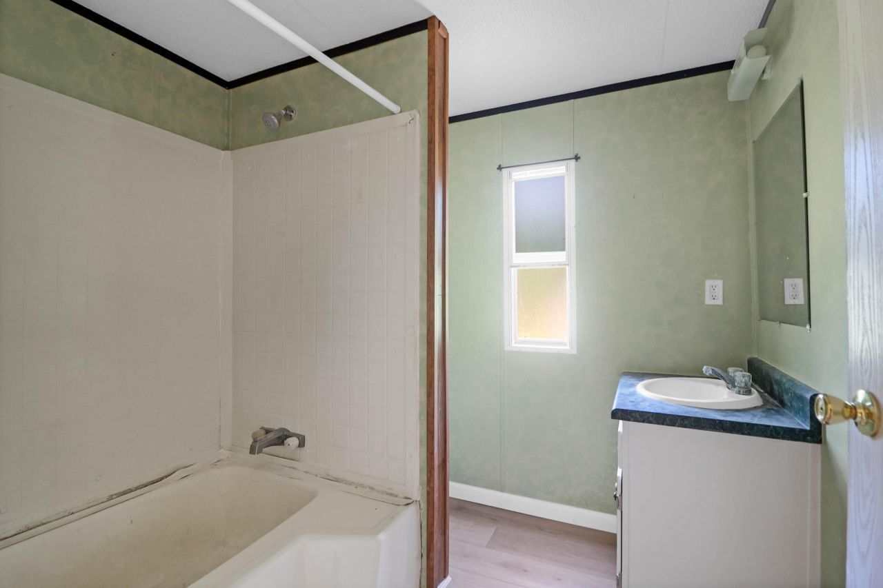 110 Copperhead Court Photo 49