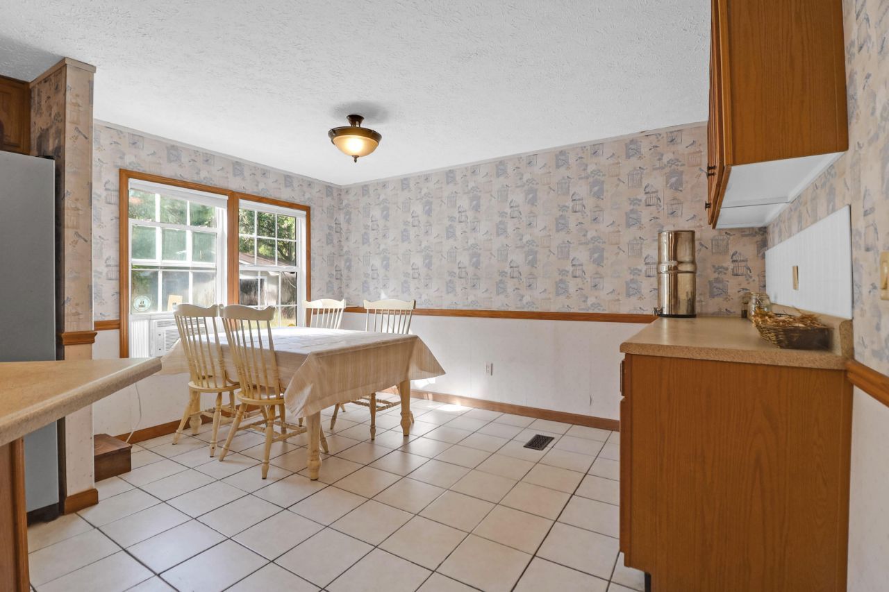 110 Copperhead Court Photo 8