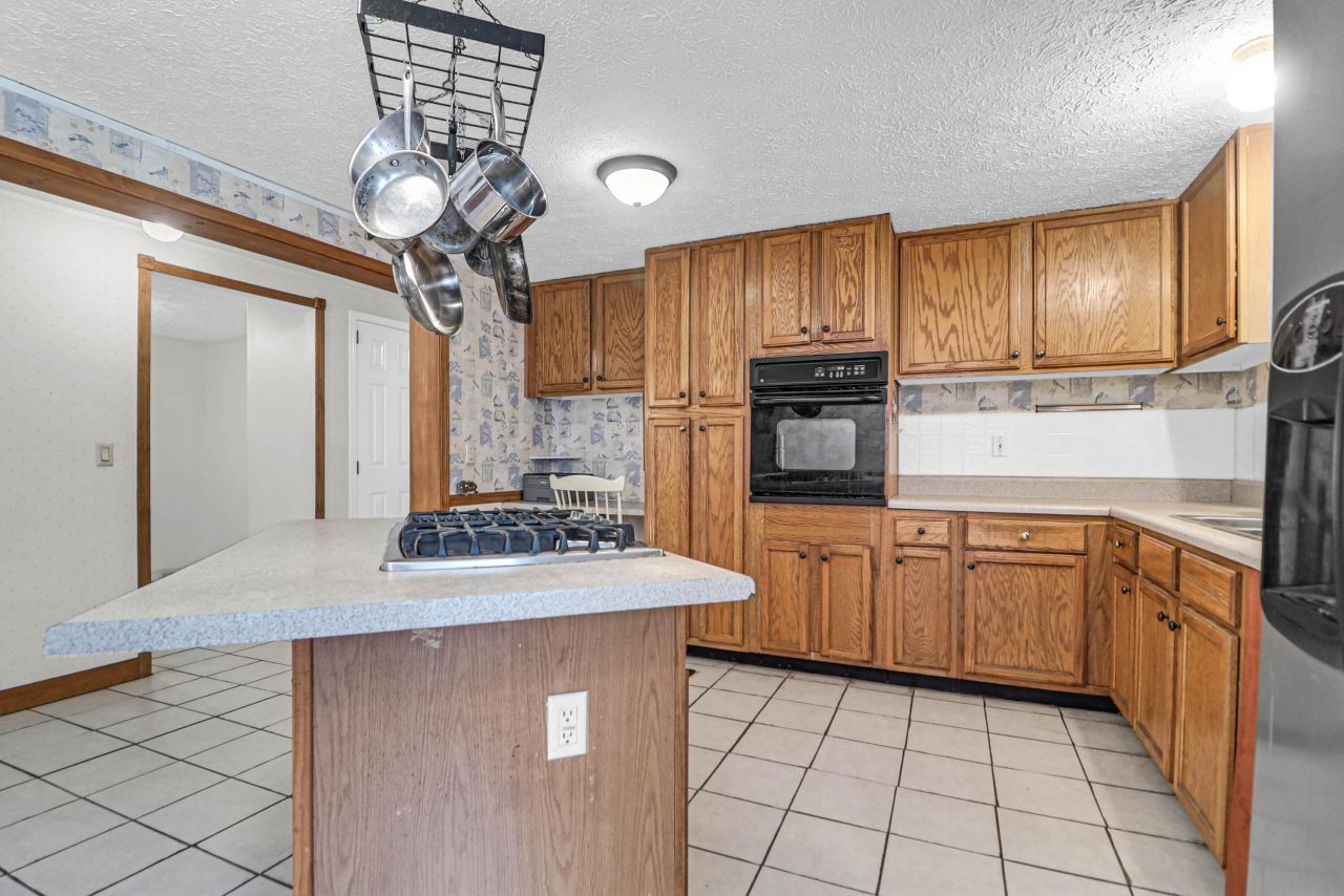 110 Copperhead Court Photo 9