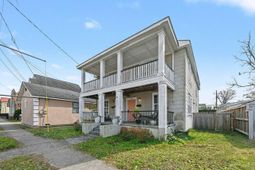 81 Simons Street photo 4