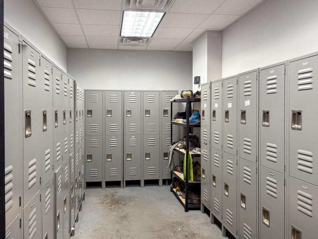 694 Greyback Road Photo 13