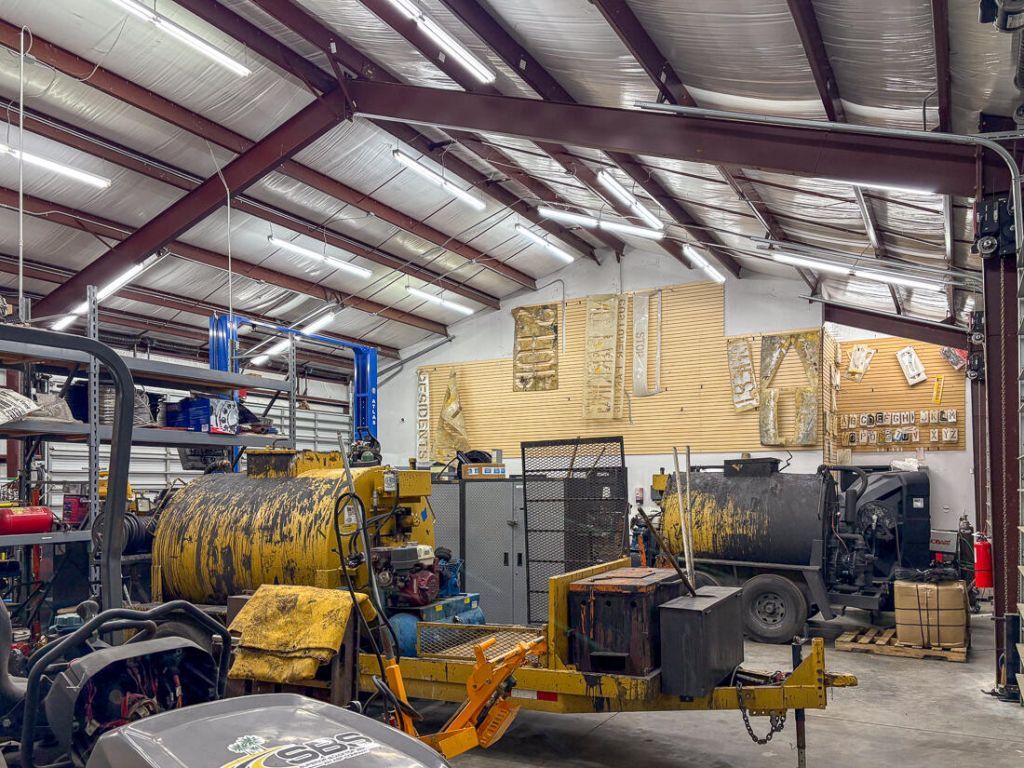 694 Greyback Road Photo 14