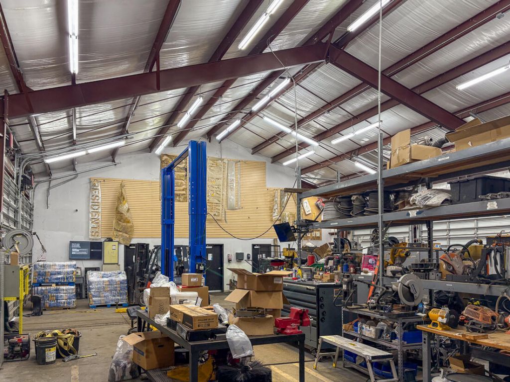 694 Greyback Road Photo 15