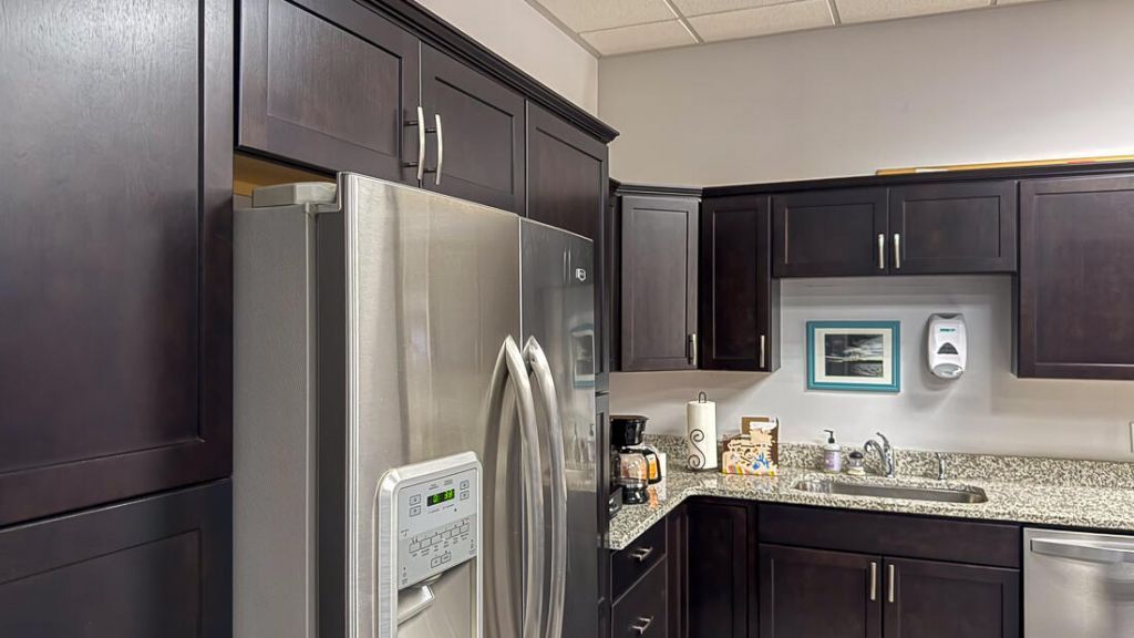 694 Greyback Road Photo 17